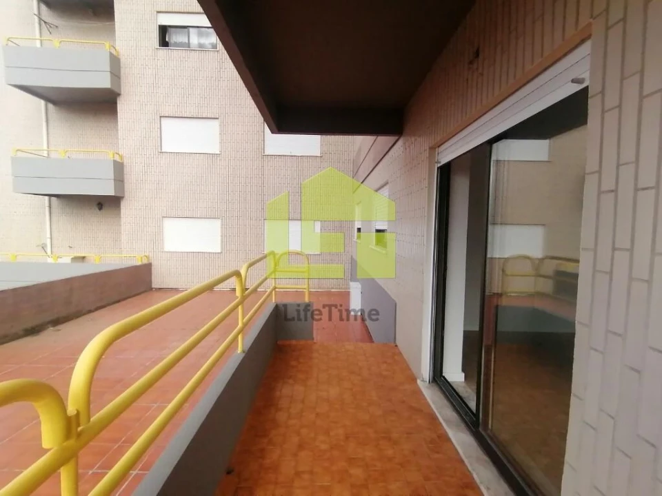 Apartamento T3 para Venda em Buarcos Foto 46