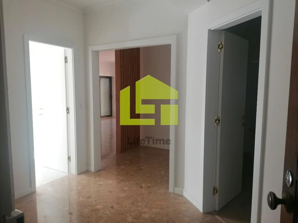 Apartamento T3 para Venda em Buarcos Foto 28