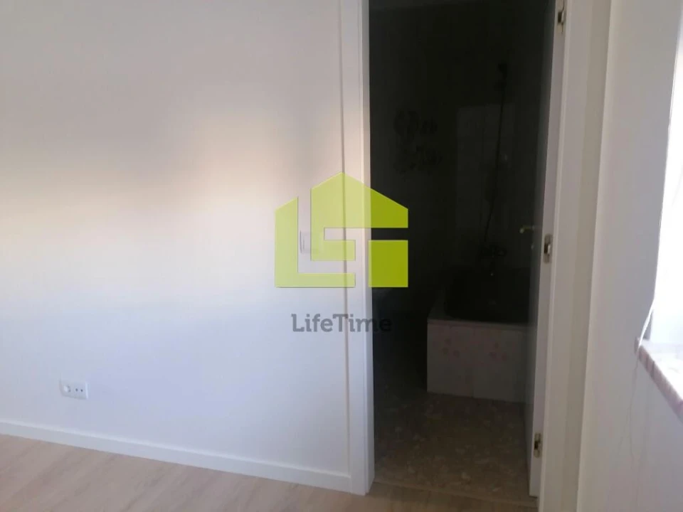 Apartamento T3 para Venda em Buarcos Foto 16