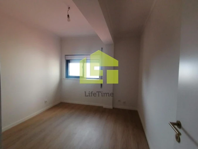 Apartamento T3 para Venda em Buarcos Foto 20