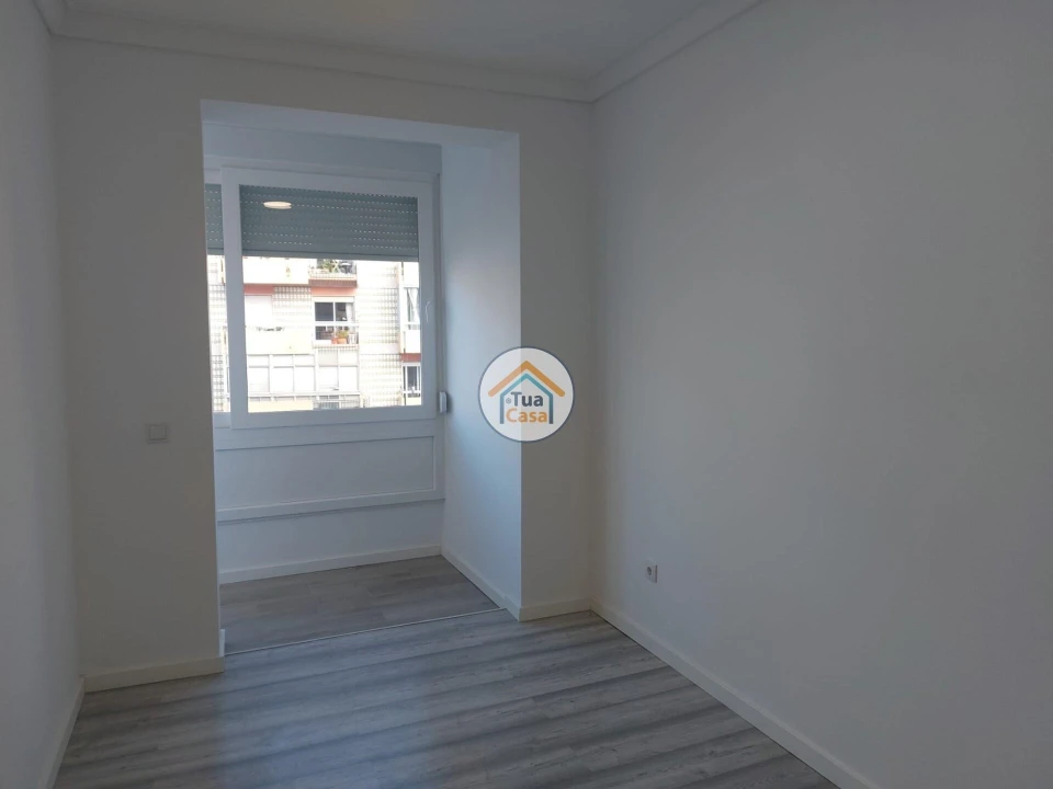 Apartamento T1 para Venda em Arroios Foto 11