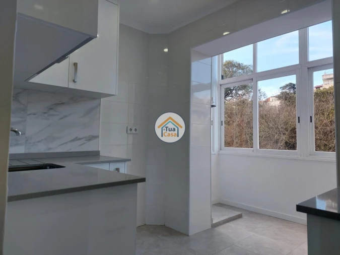 Apartamento T1 para Venda em Arroios Foto 2