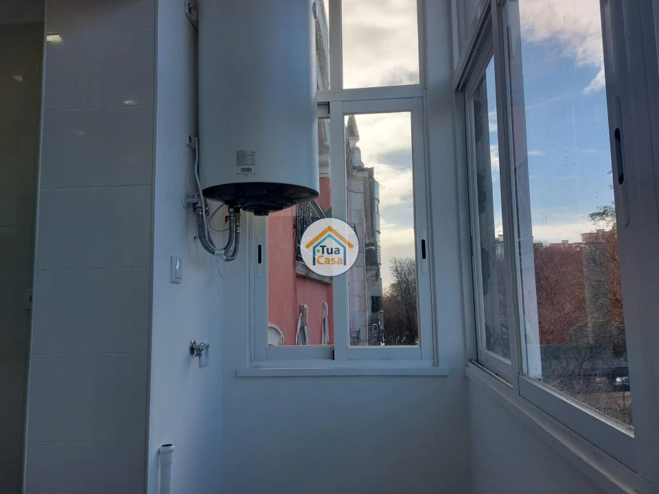 Apartamento T1 para Venda em Arroios Foto 7