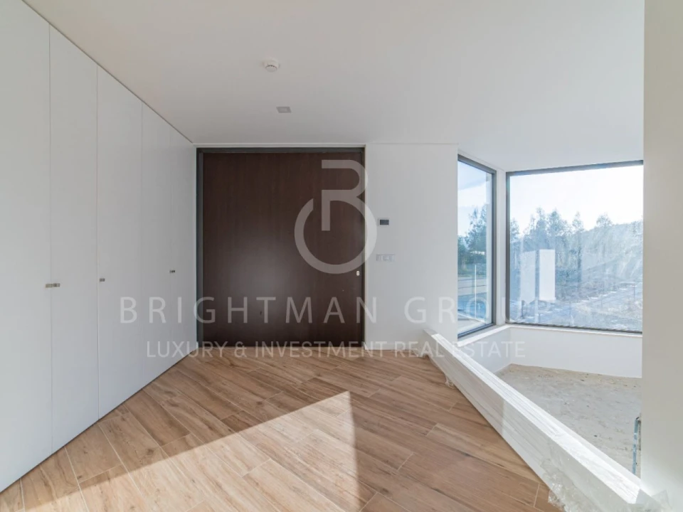 Moradia T4 para Venda em São Miguel do Mato Foto 12