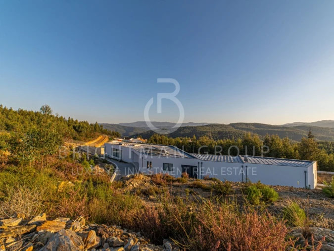 Moradia T4 para Venda em São Miguel do Mato Foto 5