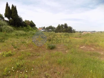 Terreno para Venda em Grijó e Sermonde