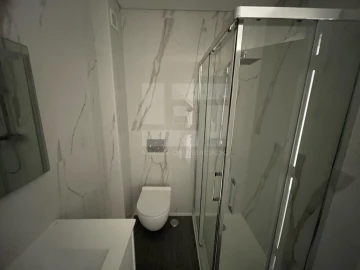 Apartamento T3 para Venda em Quelfes