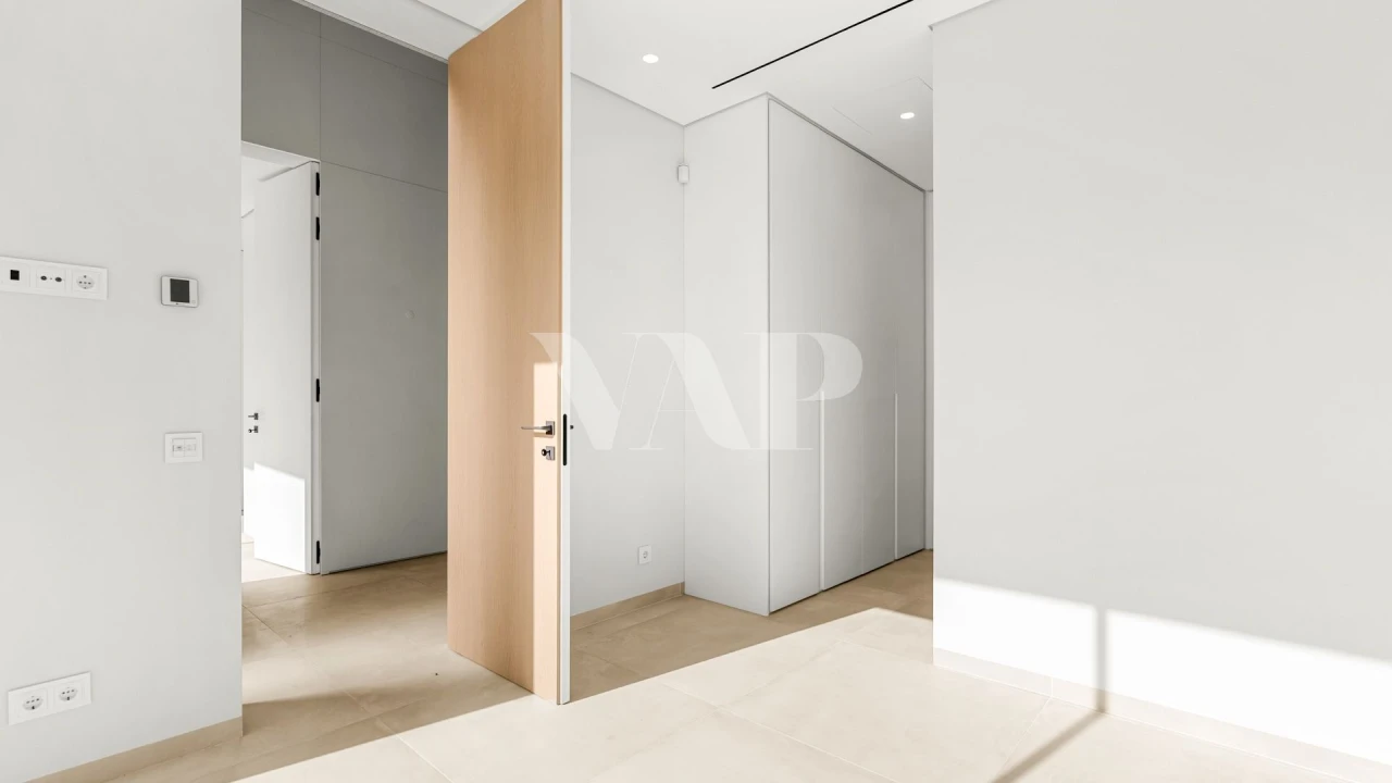 Moradia T4 para Venda em Quarteira Foto 13
