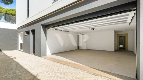 Moradia T4 para Venda em Quarteira
