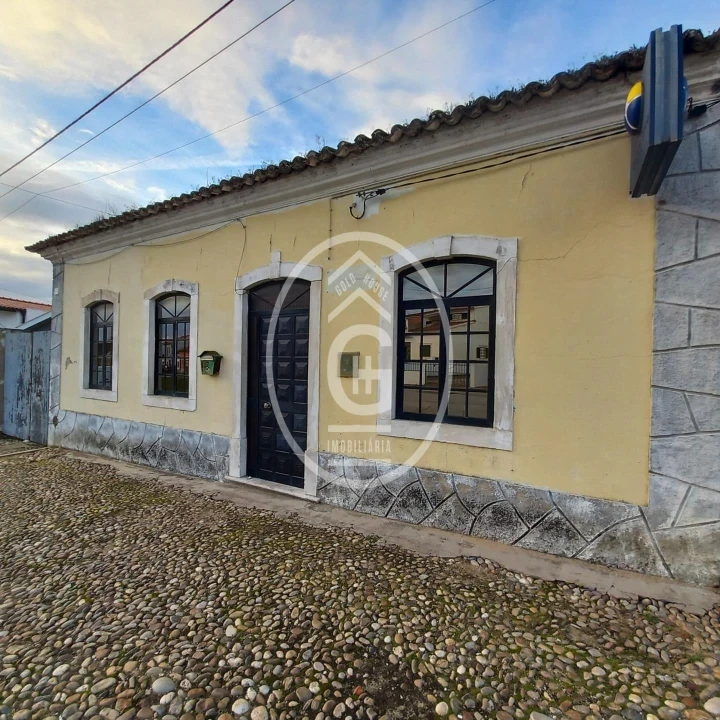 Moradia T4 para Venda em Alpiarça Foto 4