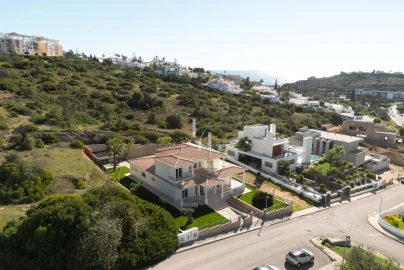 Moradia T4 para Venda em Albufeira e Olhos de Água