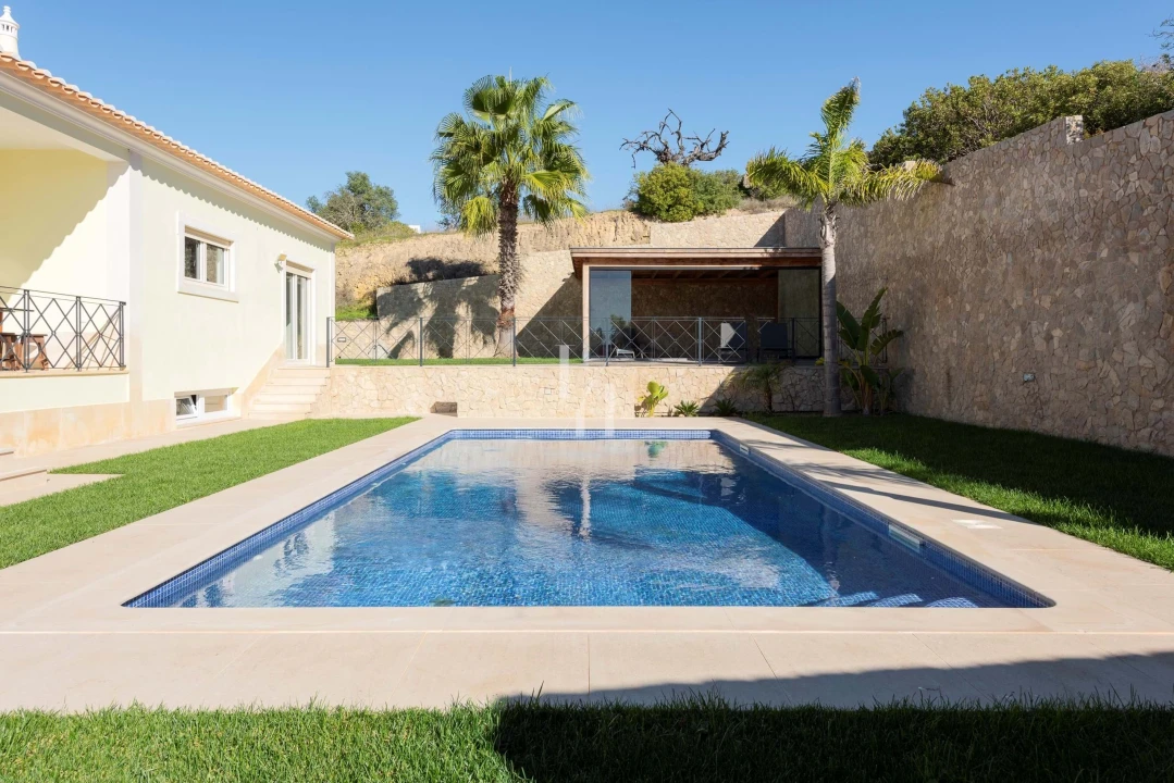 Moradia T4 para Venda em Albufeira e Olhos de Água Foto 3