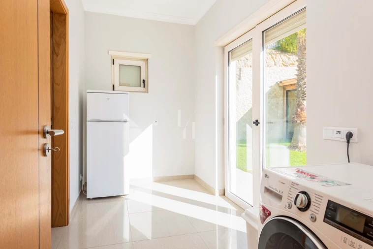 Moradia T4 para Venda em Albufeira e Olhos de Água Foto 12