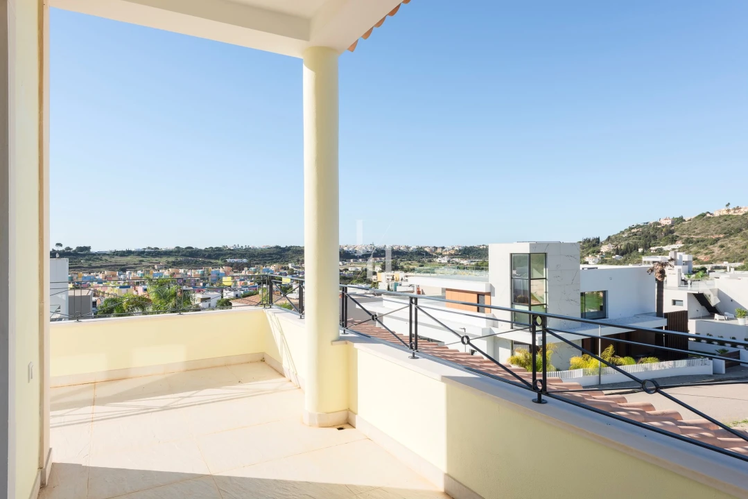 Moradia T4 para Venda em Albufeira e Olhos de Água Foto 24
