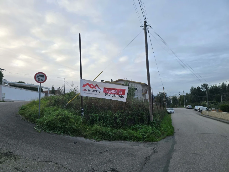 Terreno para Venda em Vila de Cucujães Foto 3