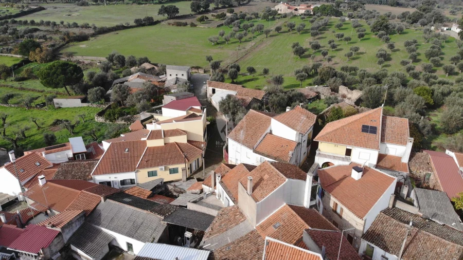 Moradia T1 para Venda em Castelo Branco Foto 35