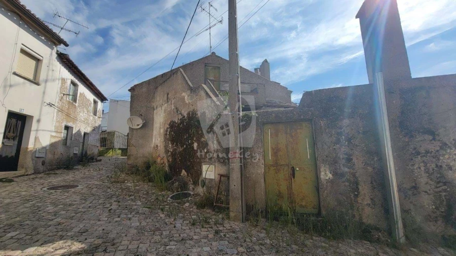 Moradia T1 para Venda em Castelo Branco Foto 31