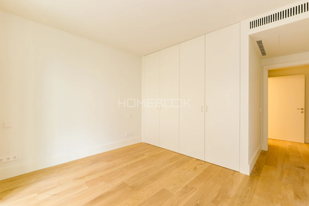 Apartamento T2 para Venda em Santo António Foto 17