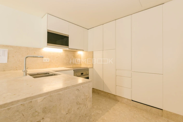 Apartamento T2 para Venda em Santo António Foto 7