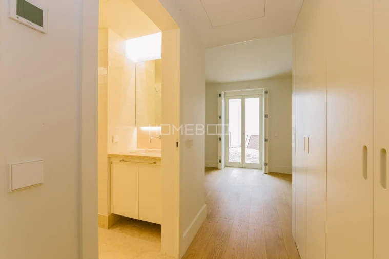 Apartamento T2 para Venda em Santo António Foto 10