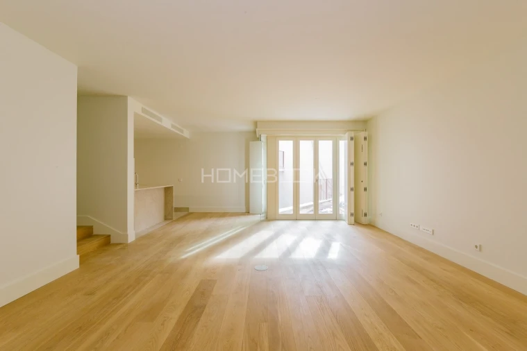 Apartamento T2 para Venda em Santo António Foto 3