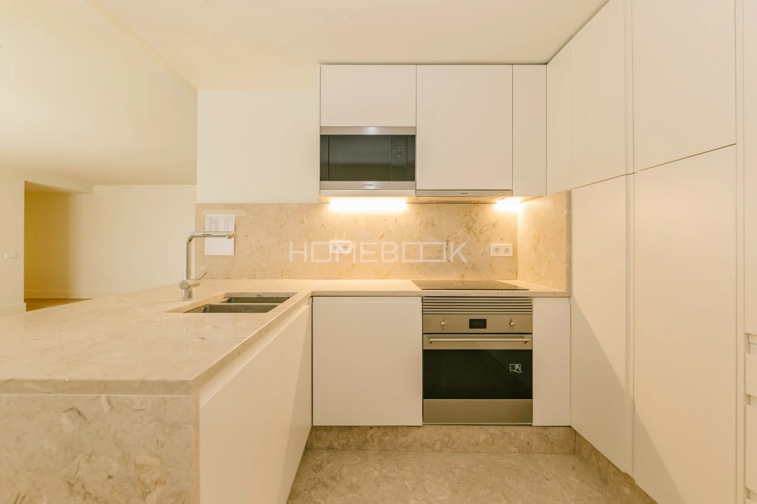 Apartamento T2 para Venda em Santo António Foto 6