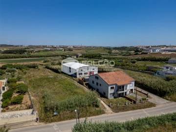 Terreno para Venda em Atouguia da Baleia