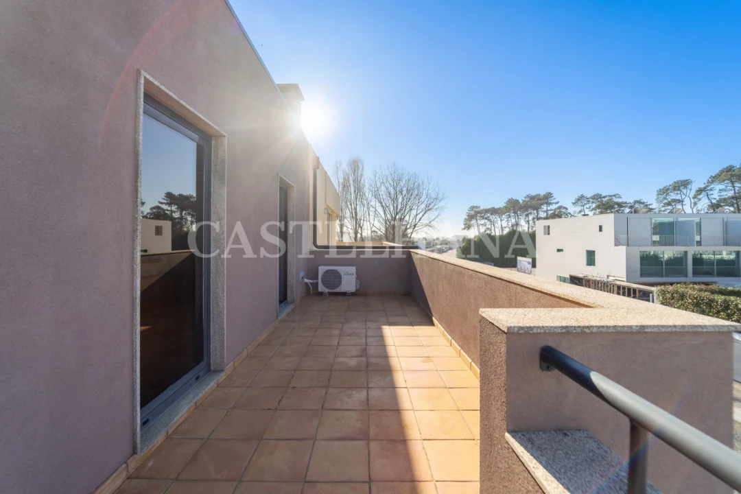Moradia T5 para Venda em Aldoar, Foz do Douro e Nevogilde Foto 48