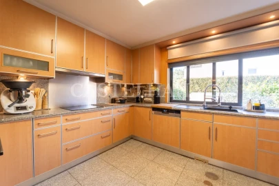 Moradia T5 para Venda em Aldoar, Foz do Douro e Nevogilde