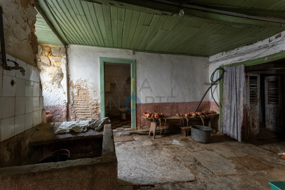 Moradia T9 para Venda em Mogadouro, Valverde, Vale de Porco e Vilar de Rei Foto 8