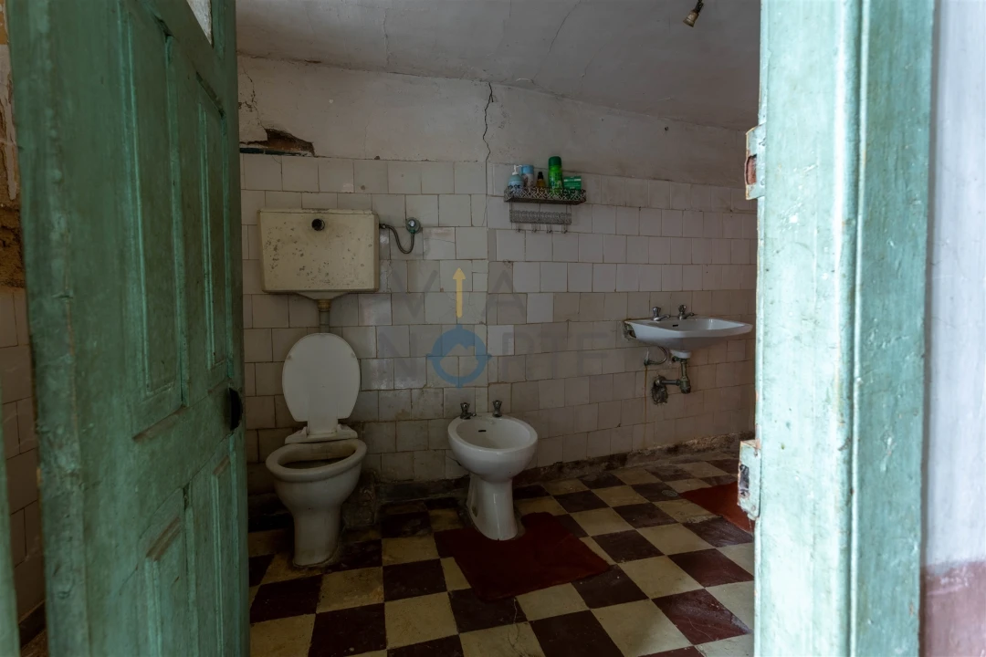 Moradia T9 para Venda em Mogadouro, Valverde, Vale de Porco e Vilar de Rei Foto 9