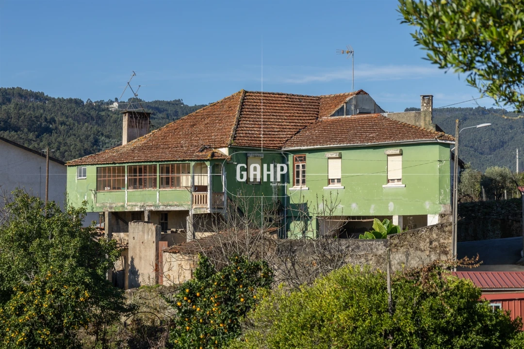 Moradia T3 para Venda em Lorvão Foto 1