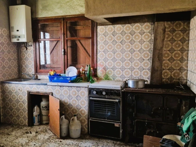 Moradia T2 para Venda em Alvaredo Foto 2