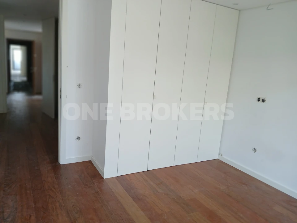 Apartamento T3 para Venda em Mafamude e Vilar do Paraíso Foto 18