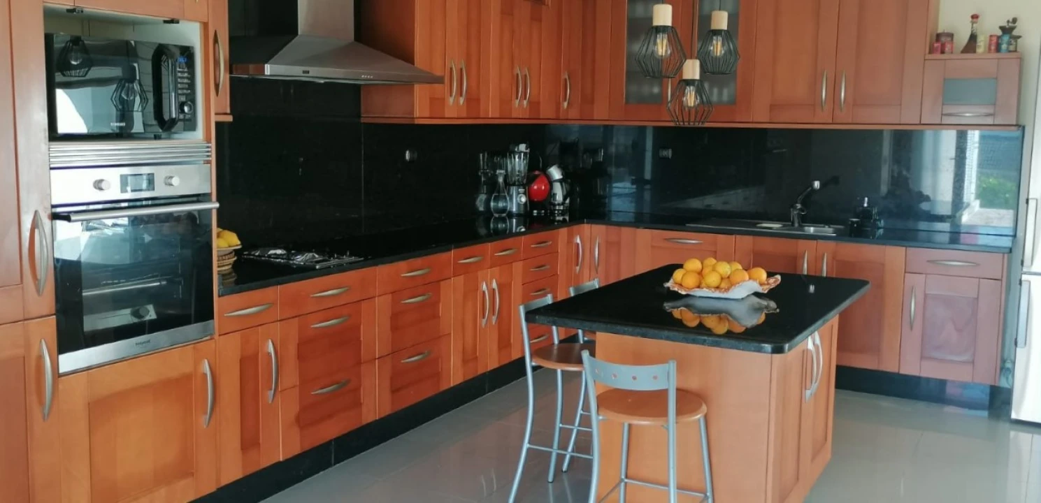 Moradia T4 para Venda em Loivo Foto 2