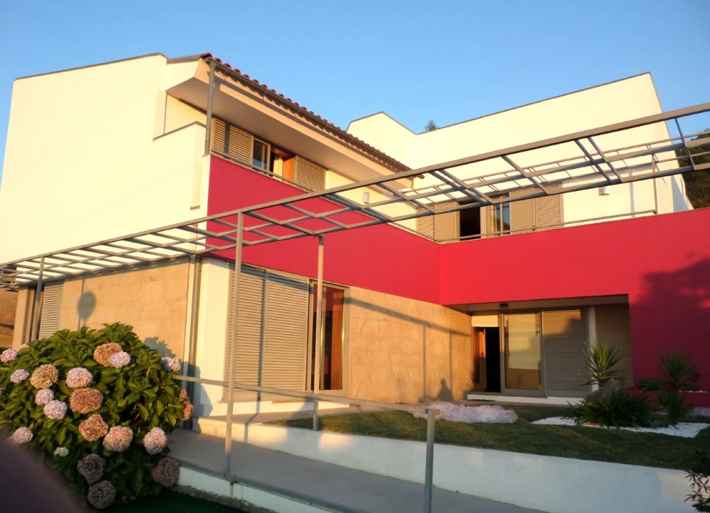 Moradia T4 para Venda em Loivo Foto 7