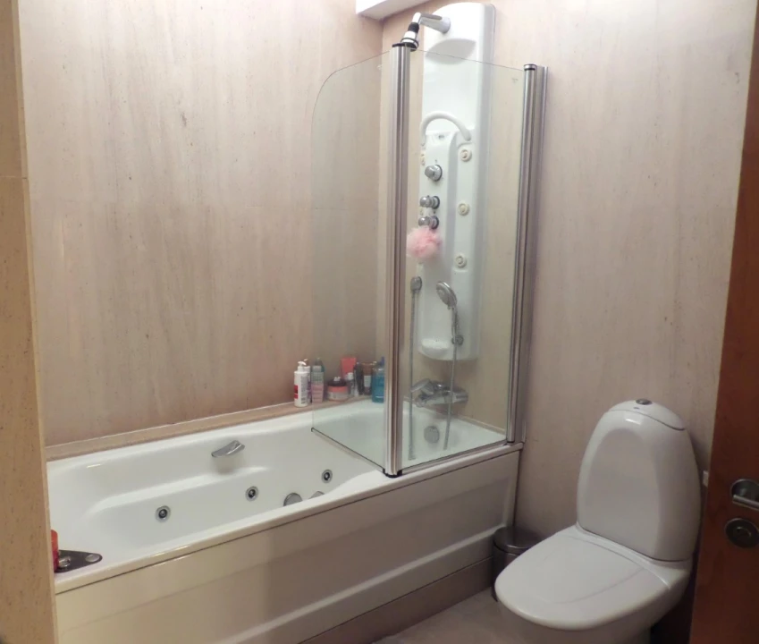 Moradia T4 para Venda em Loivo Foto 21