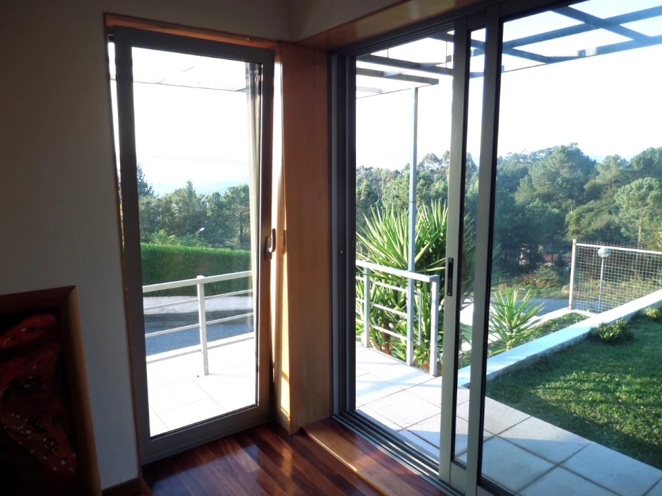 Moradia T4 para Venda em Loivo Foto 30