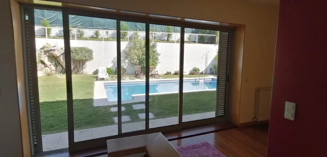 Moradia T4 para Venda em Loivo Foto 29