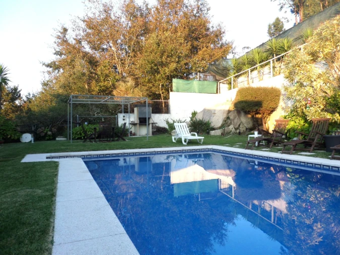 Moradia T4 para Venda em Loivo Foto 43