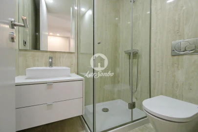 Apartamento T4 para Venda em Póvoa de Varzim, Beiriz e Argivai