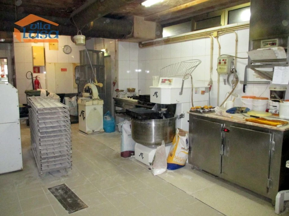 Loja para Trespasse em Vilar de Andorinho Foto 10