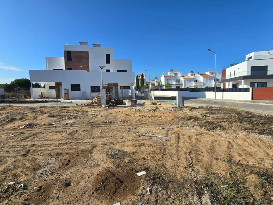 Terreno para Venda em Moncarapacho e Fuseta Foto 2