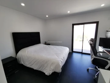 Moradia T3 para Venda em Moncarapacho e Fuseta