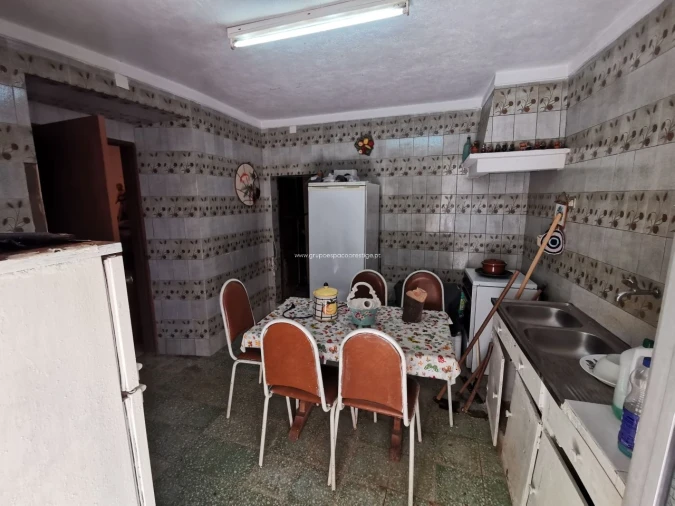 Moradia T0 para Venda em Quelfes Foto 12