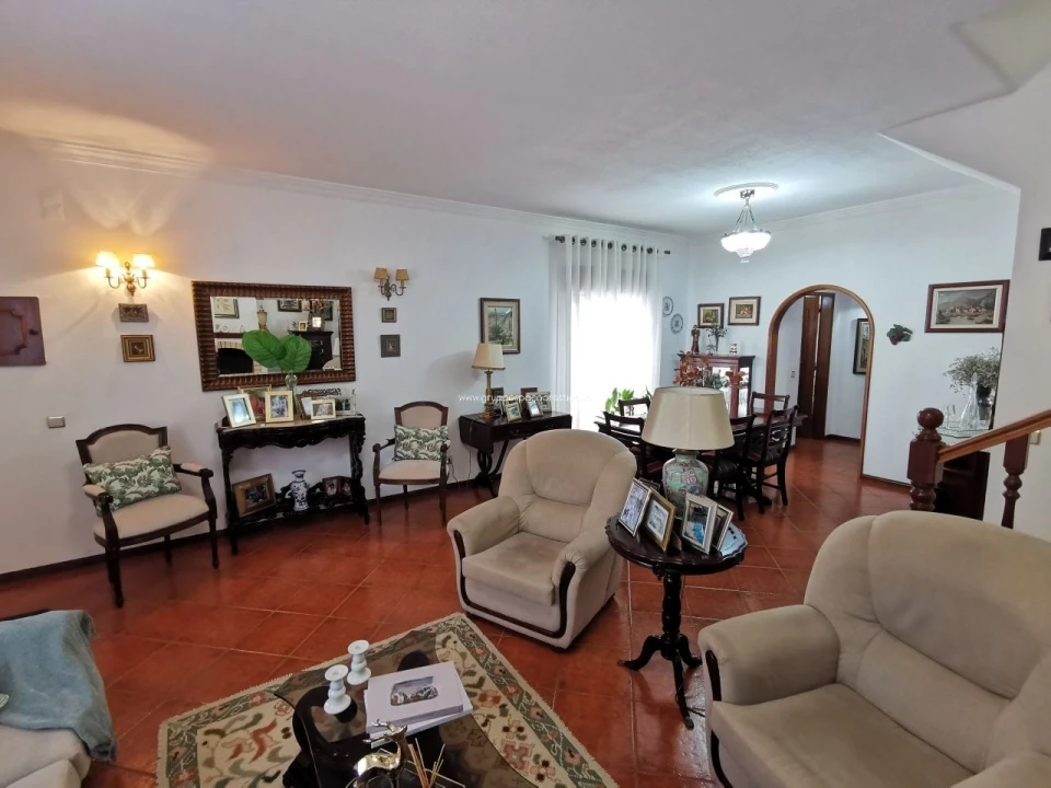 Moradia T3 para Venda em Olhão Foto 3