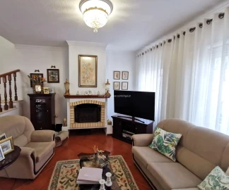 Moradia T3 para Venda em Olhão