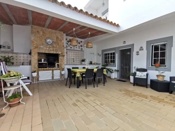 Moradia T3 para Venda em Olhão