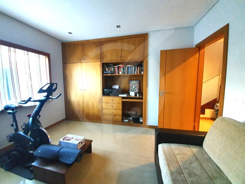 Moradia T4 para Venda em Touguinha e Touguinhó Foto 11