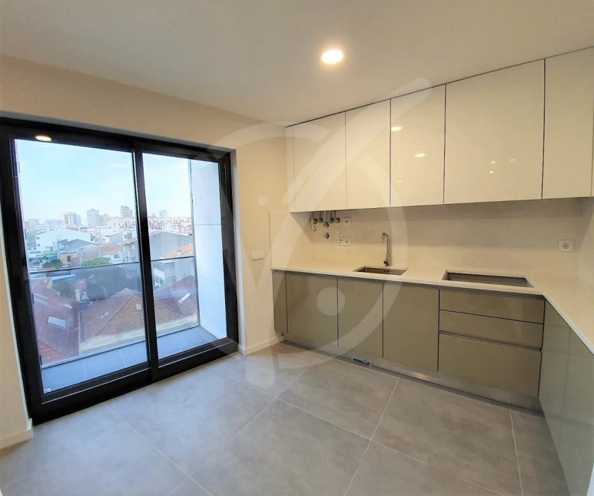 Apartamento T3 para Venda em Póvoa de Varzim, Beiriz e Argivai Foto 3